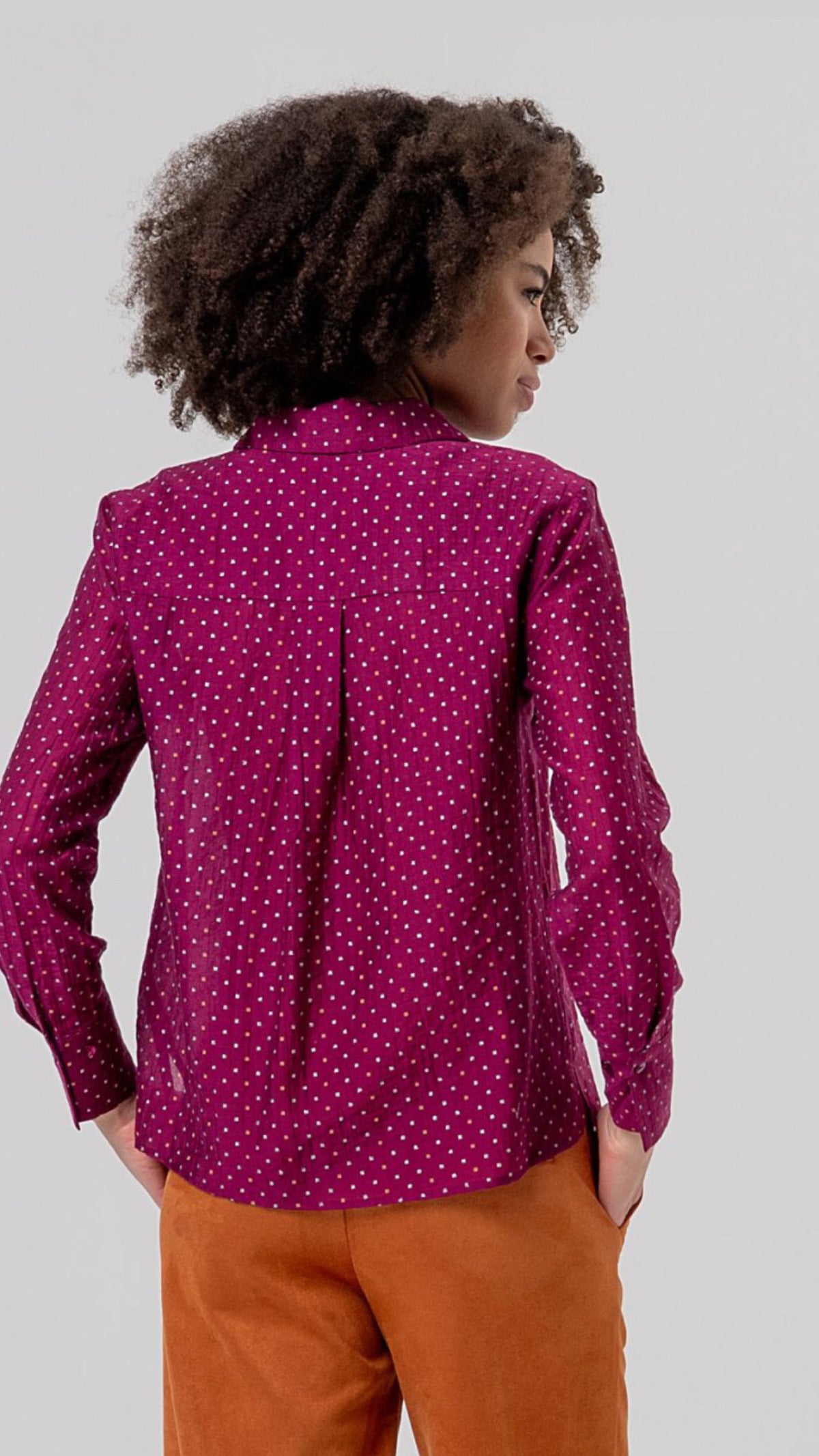Camisa recta de lyocell con topitos Cherry