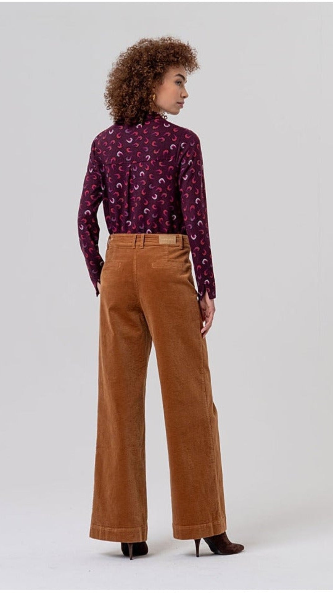Pantalón ancho de pana con bolsillos Surkana Toffee | imagen 3
