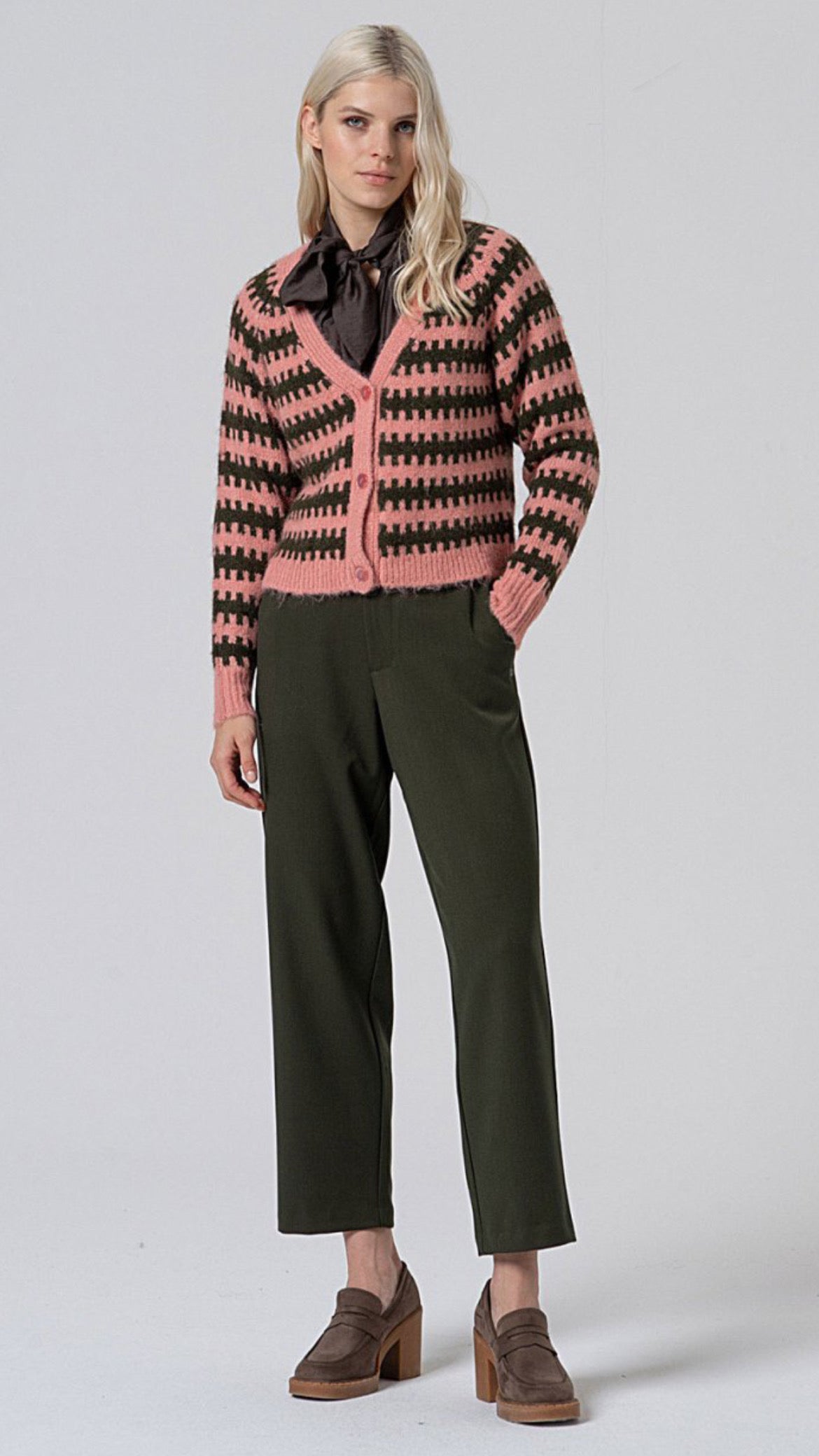 Cárdigan 3 botones rosa