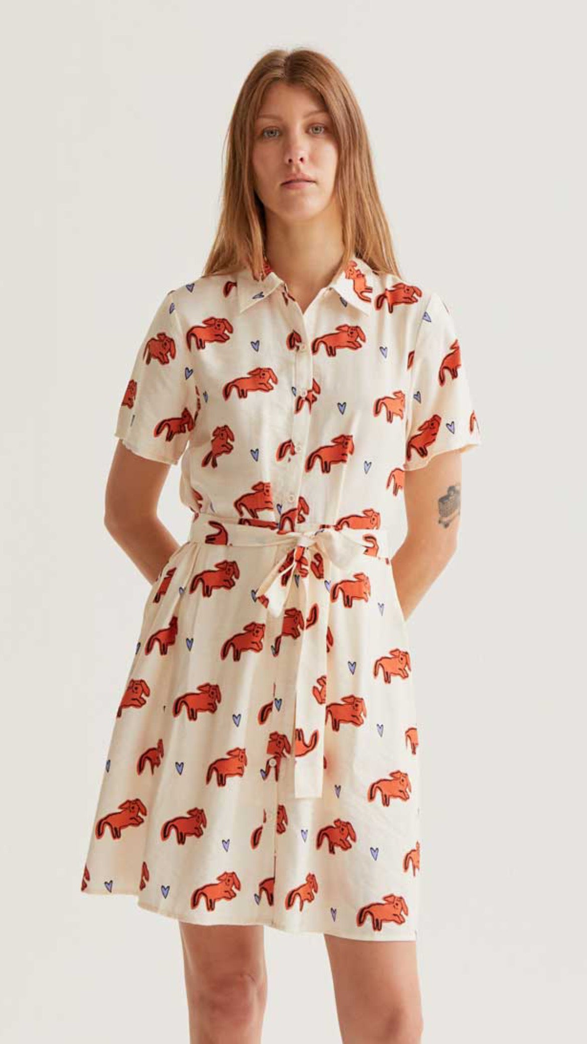 Vestido corto con estampado Tochi (R)
