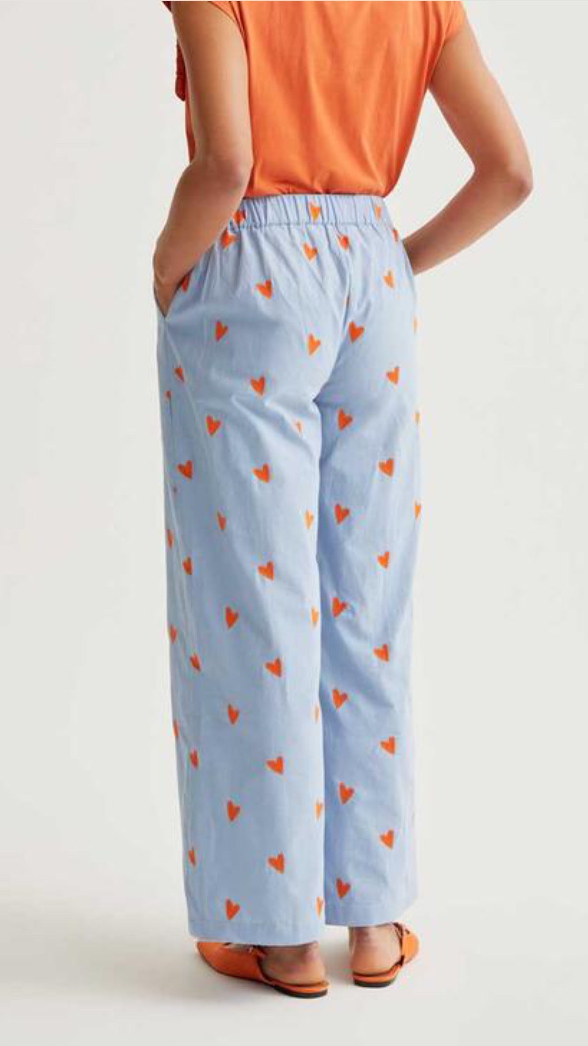Pantalón con estampado Hearts (R)