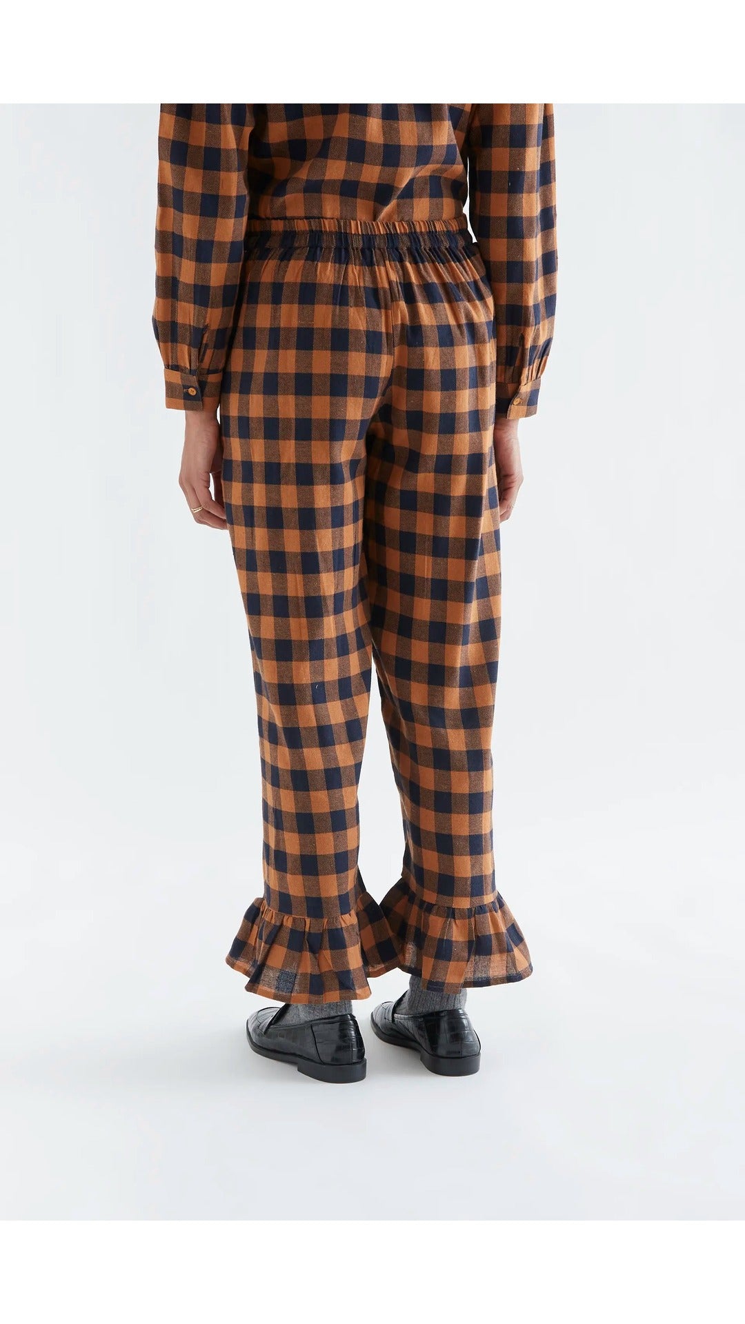 Pantalón 100% algodón con estampado de cuadros marrón y azul marino - 2