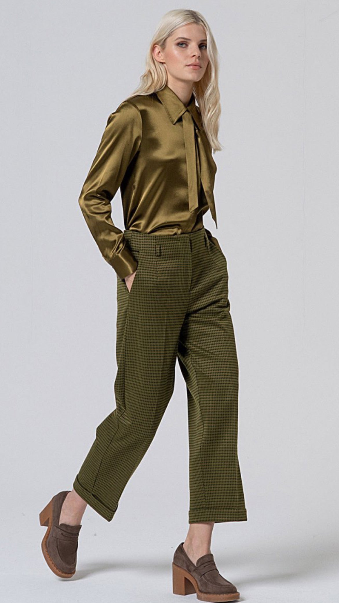 Pantalón Recto en Pata de Gallo Verde