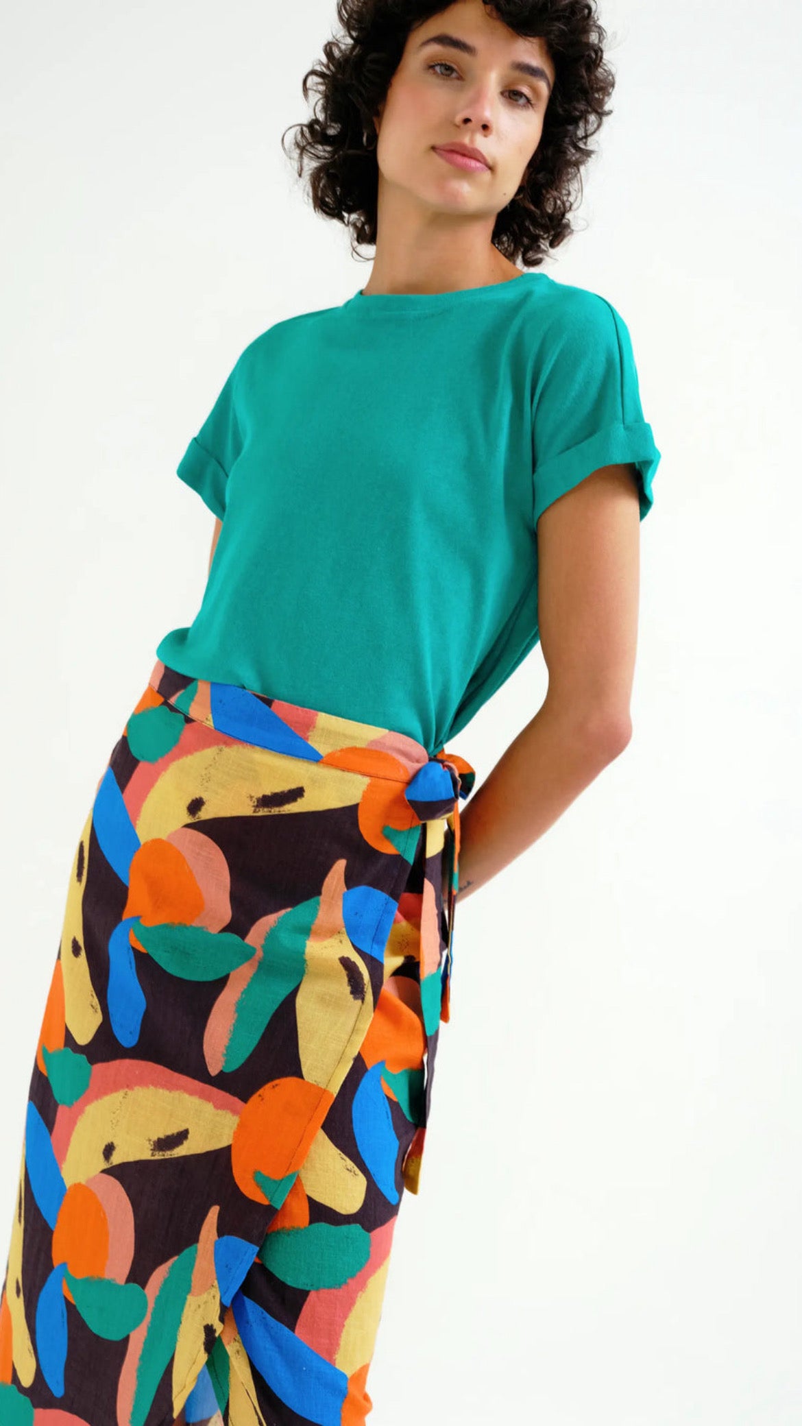 Falda midi con estampado Tutti Frutti Big (R)