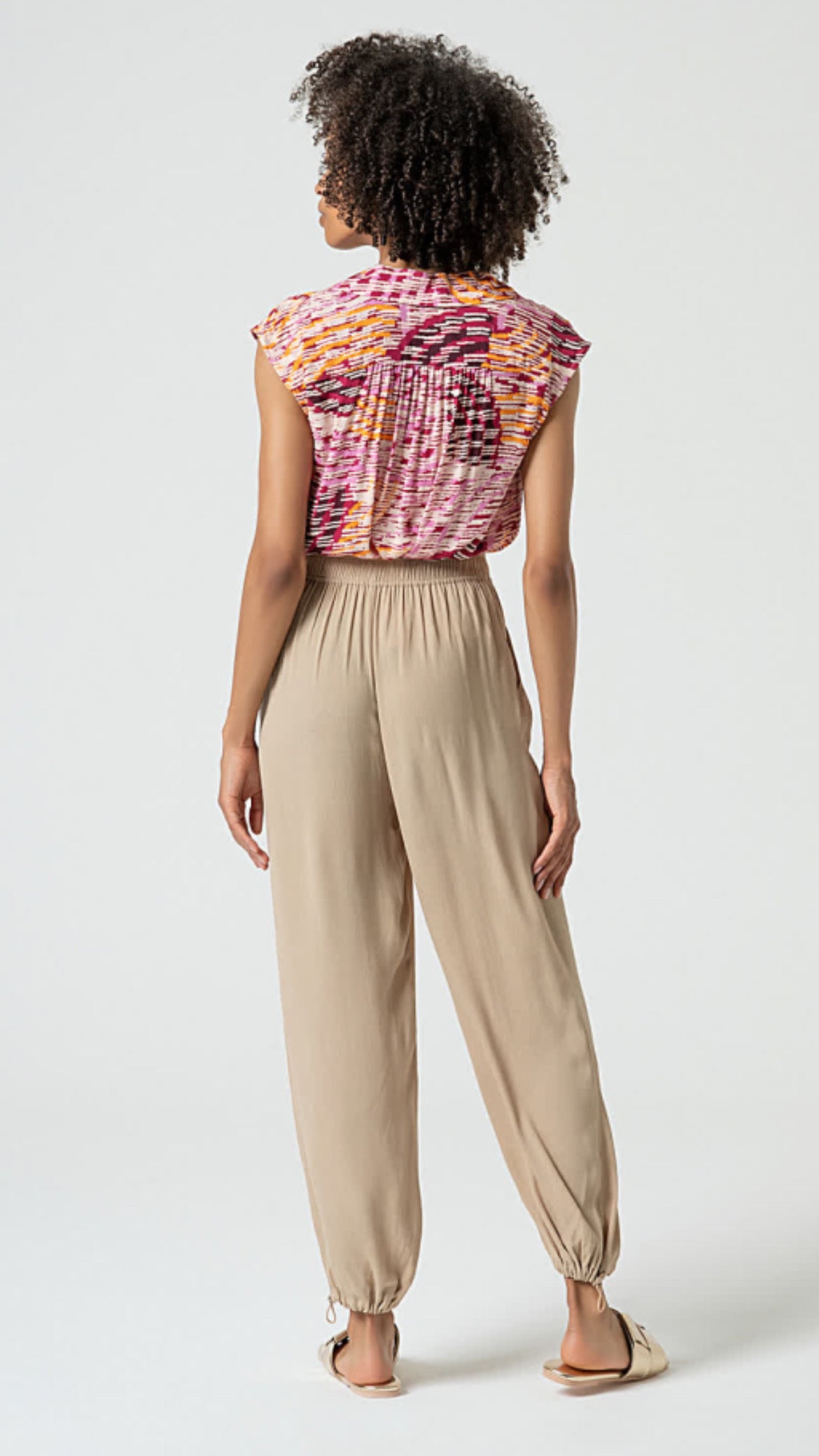 Pantalón jogger en crepe viscosa liso Safari