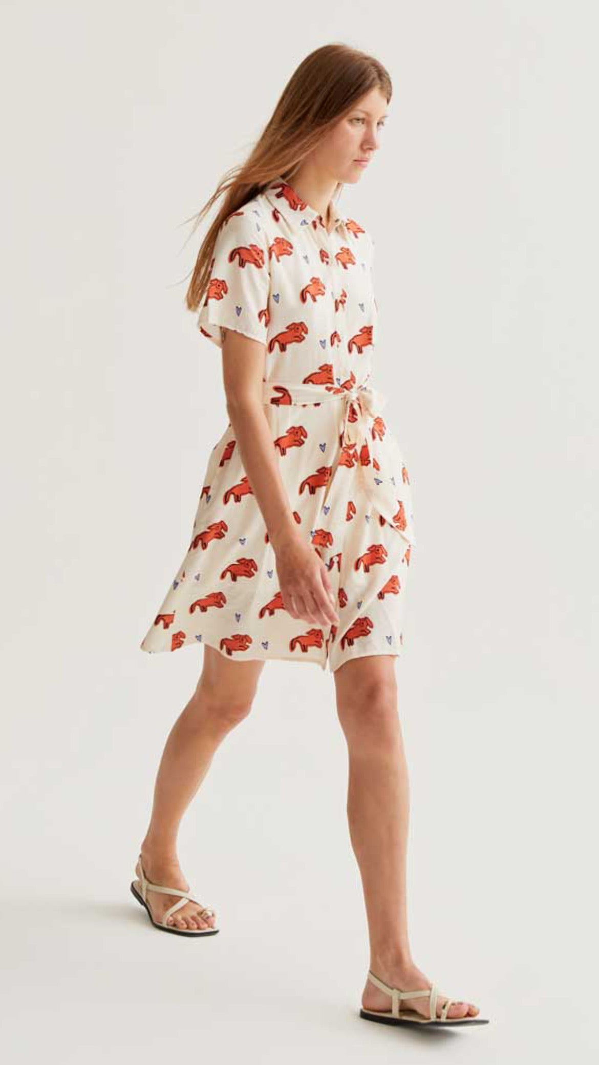 Vestido corto con estampado Tochi (R)