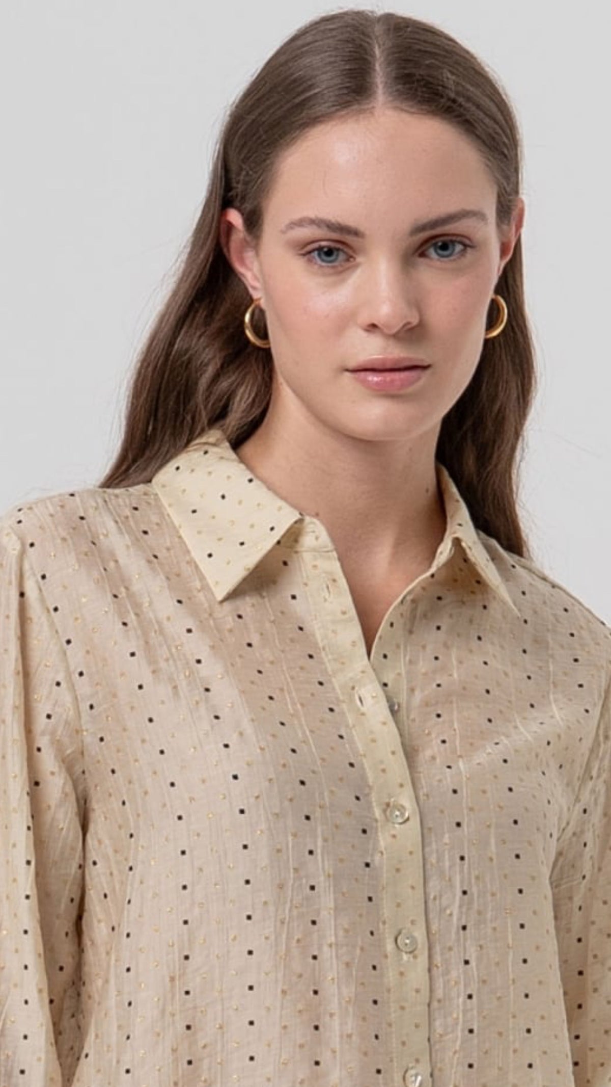 Camisa recta de lyocell con topitos Beige