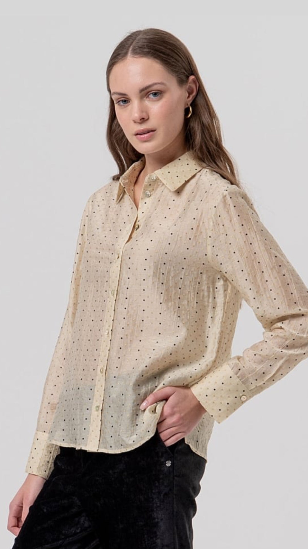 Camisa recta de lyocell con topitos Beige