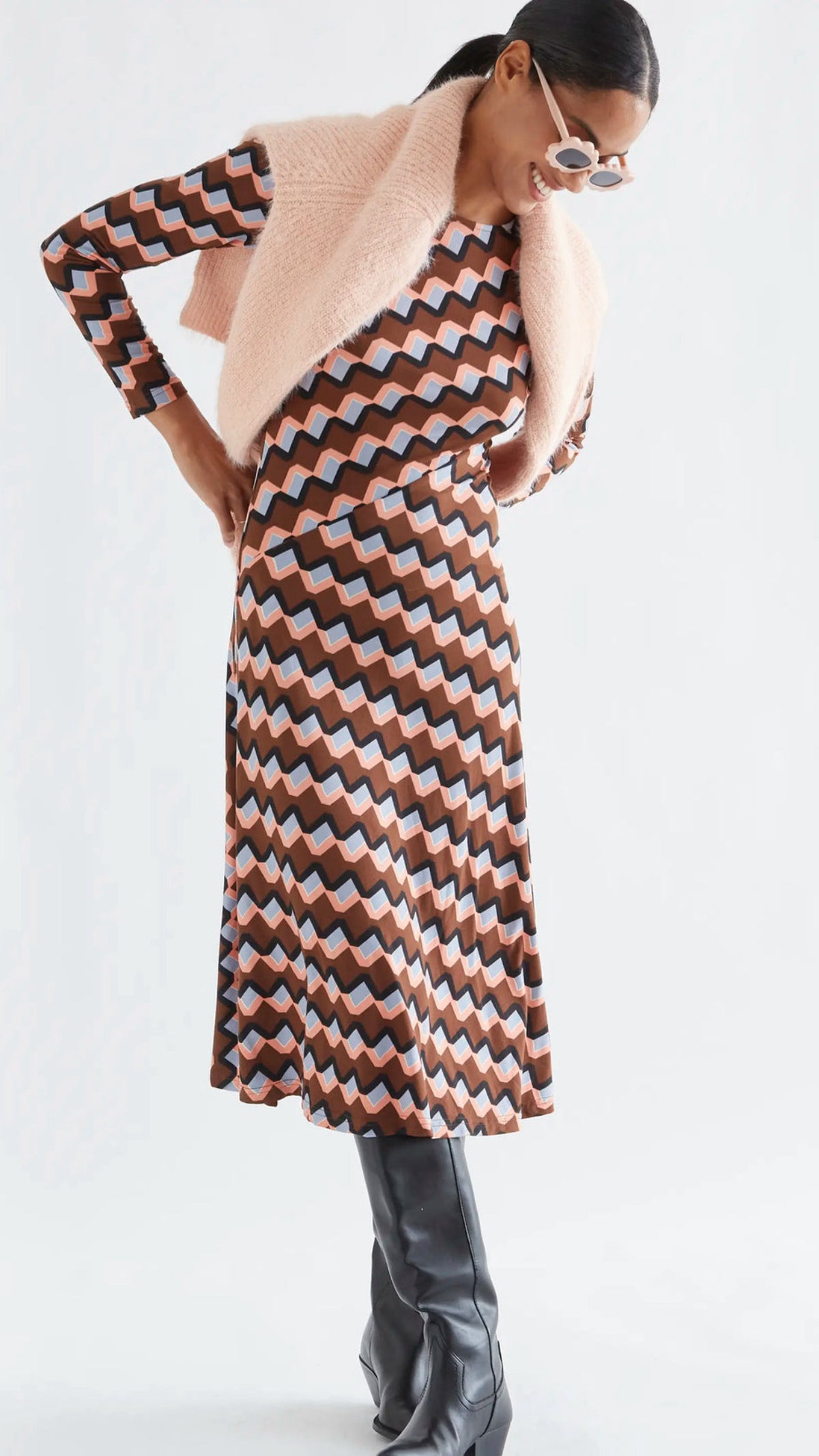 Vestido midi con estampado Scala
