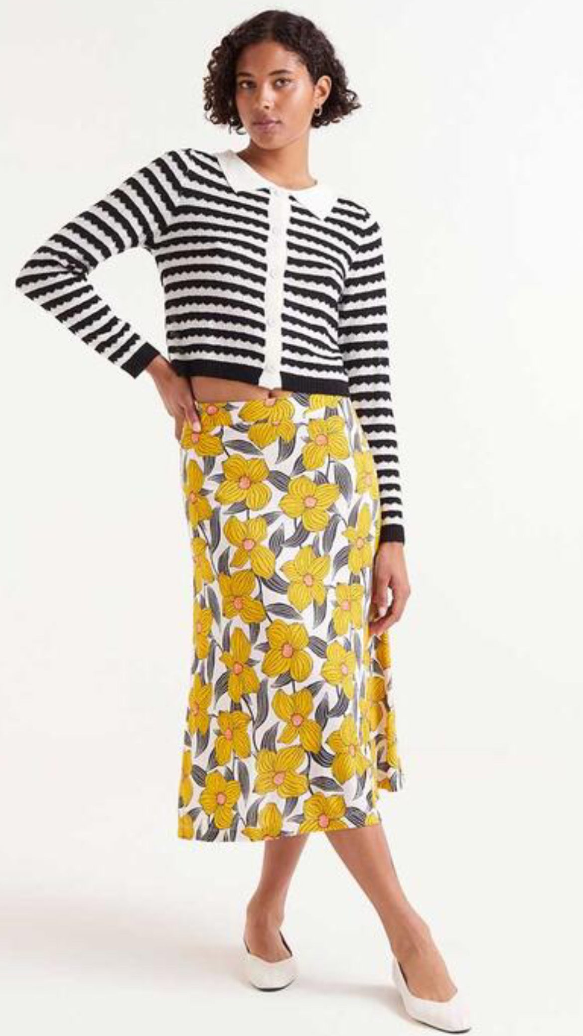 Falda midi estampado floral Narciso