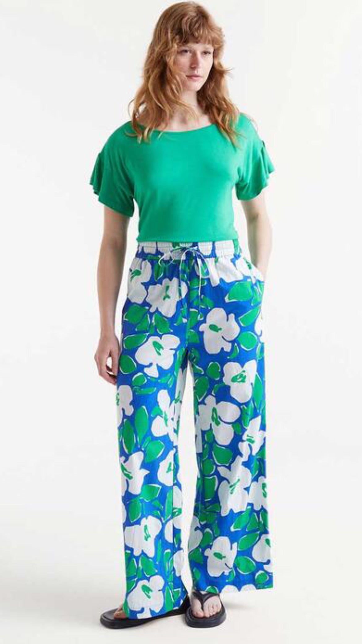 Camiseta manga corta volantes verde