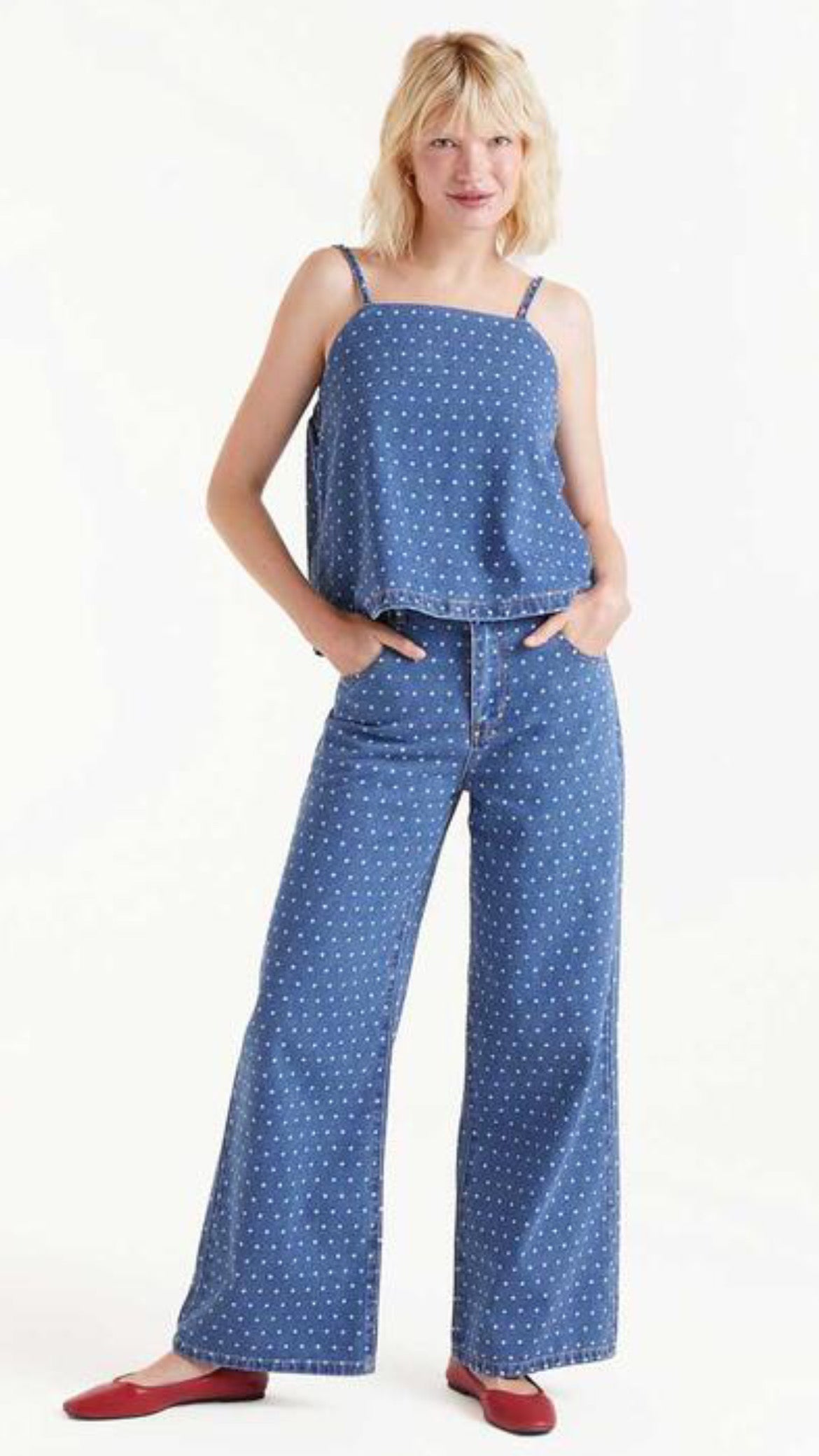 Jeans vaqueros con estampado de lunares