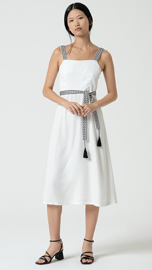 Vestido midi con tirantes bordados blanco