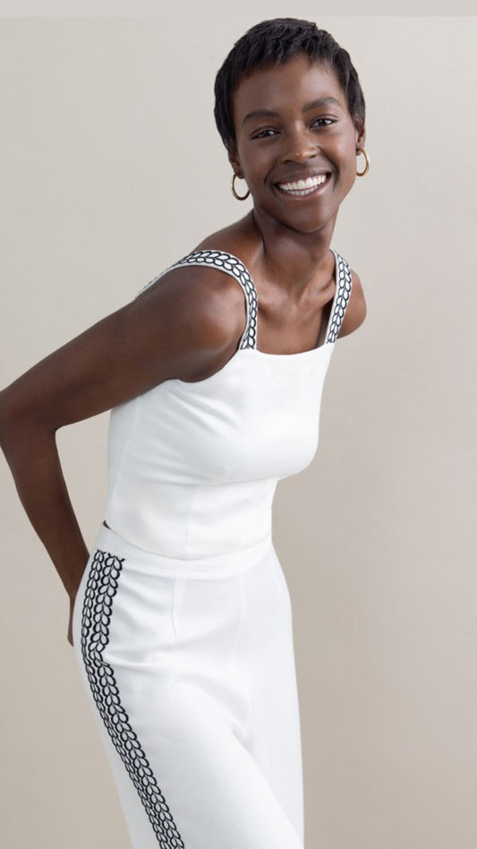 Top Crop con tirantes bordados blancos