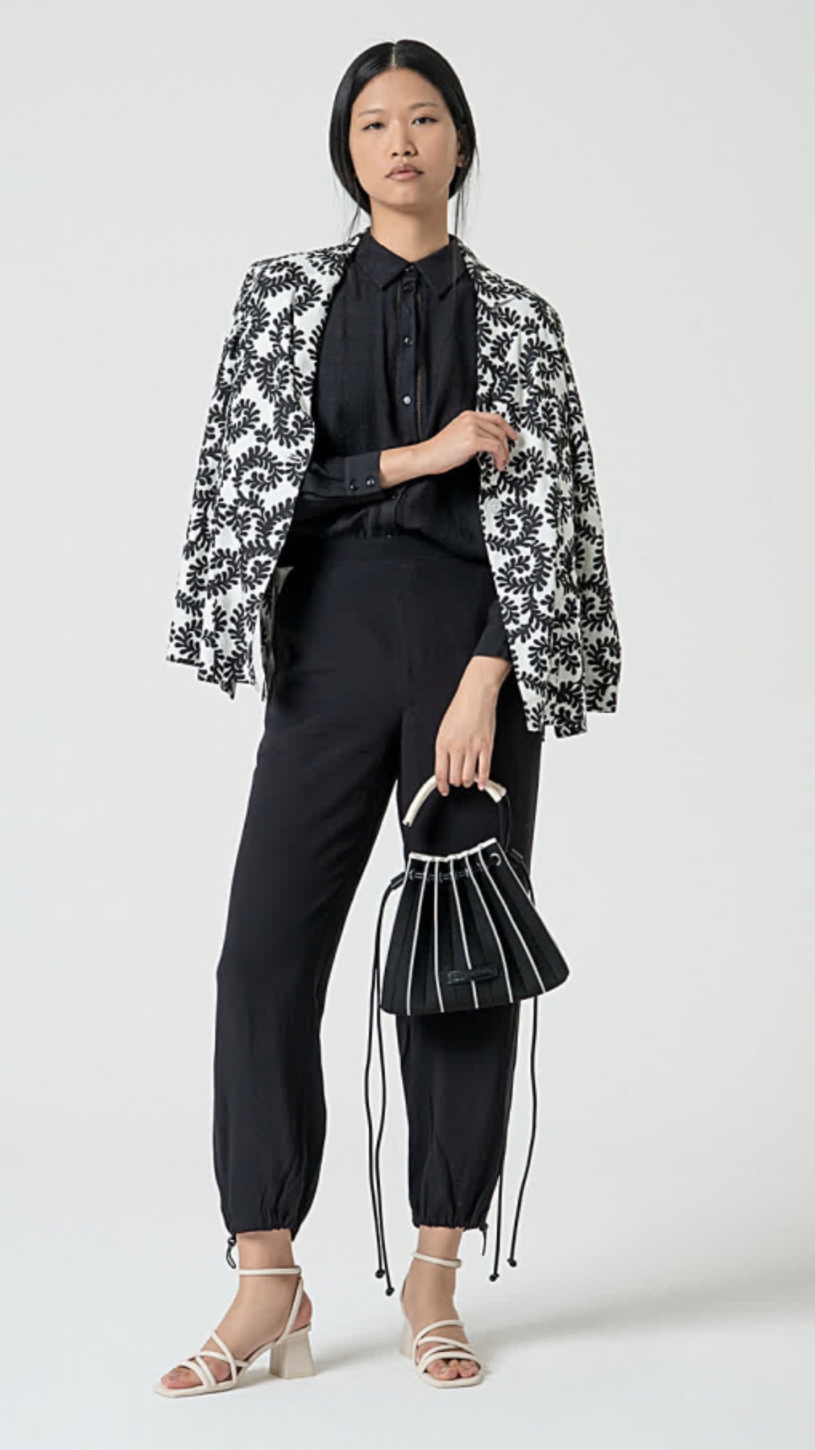 Pantalón jogger en crepe viscosa liso Safari
