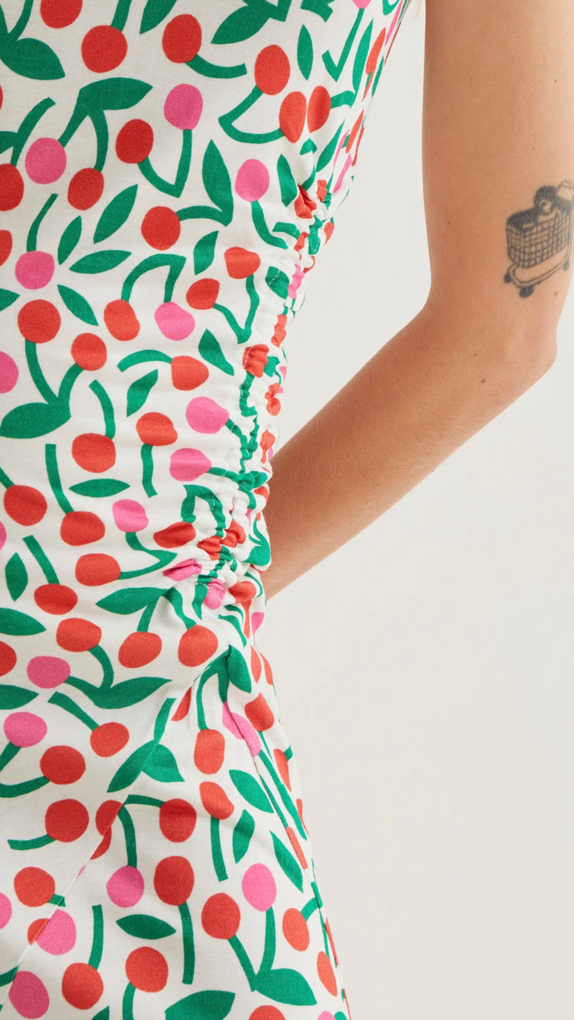 Vestido largo con estampado Guinda