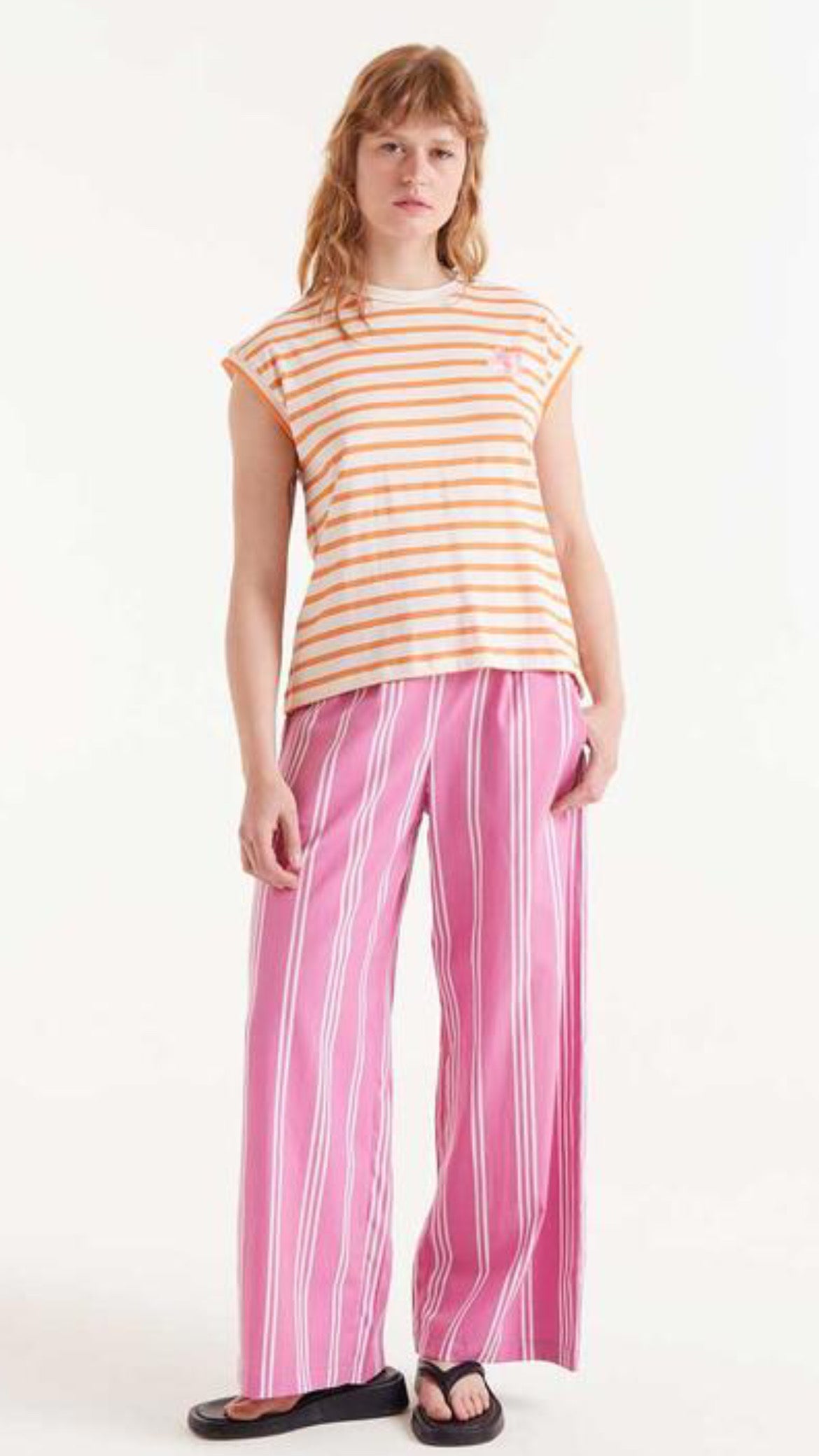 Camiseta estampada de rayas naranjas