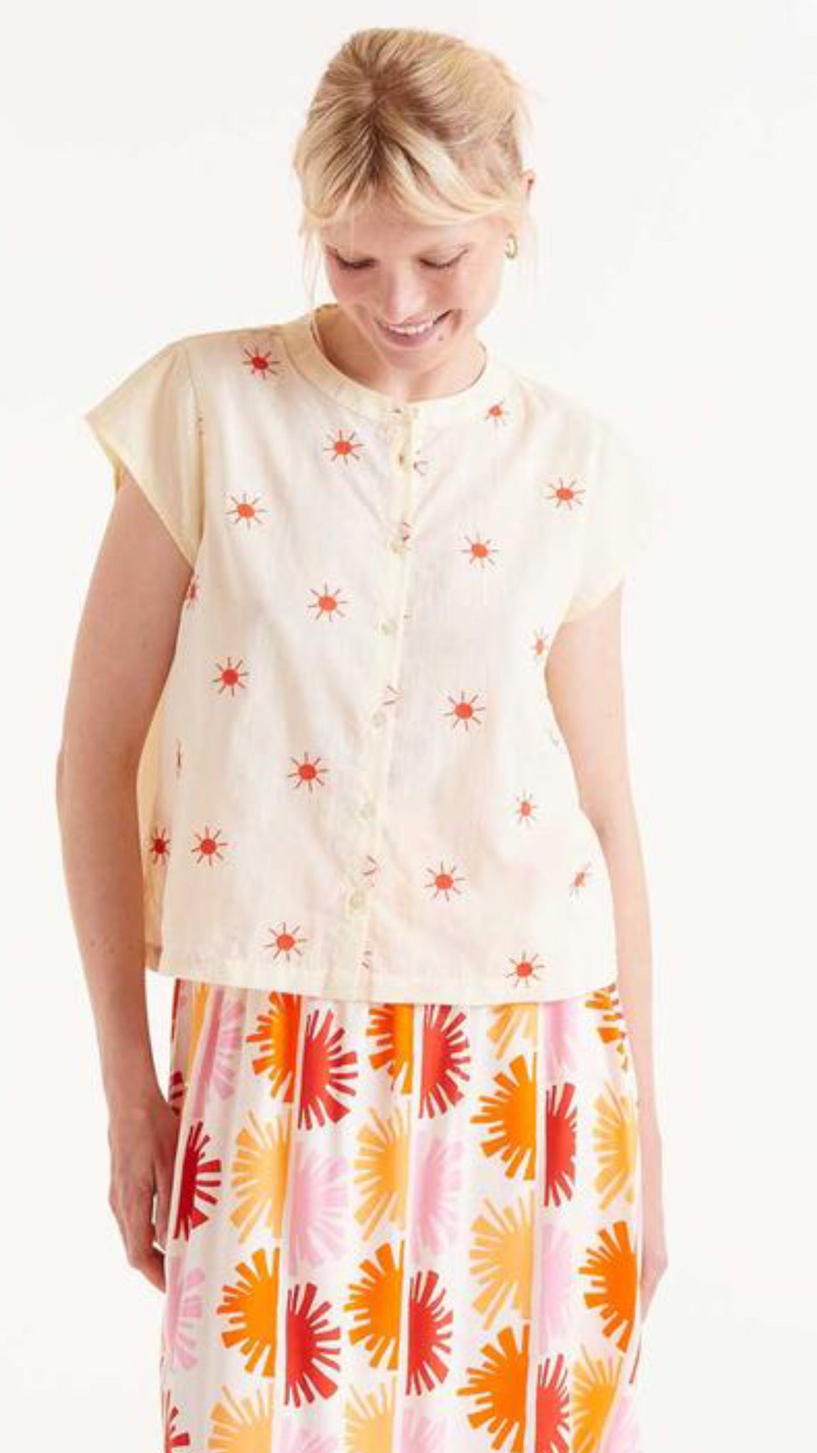 Camisa cuello mao soles amarilla