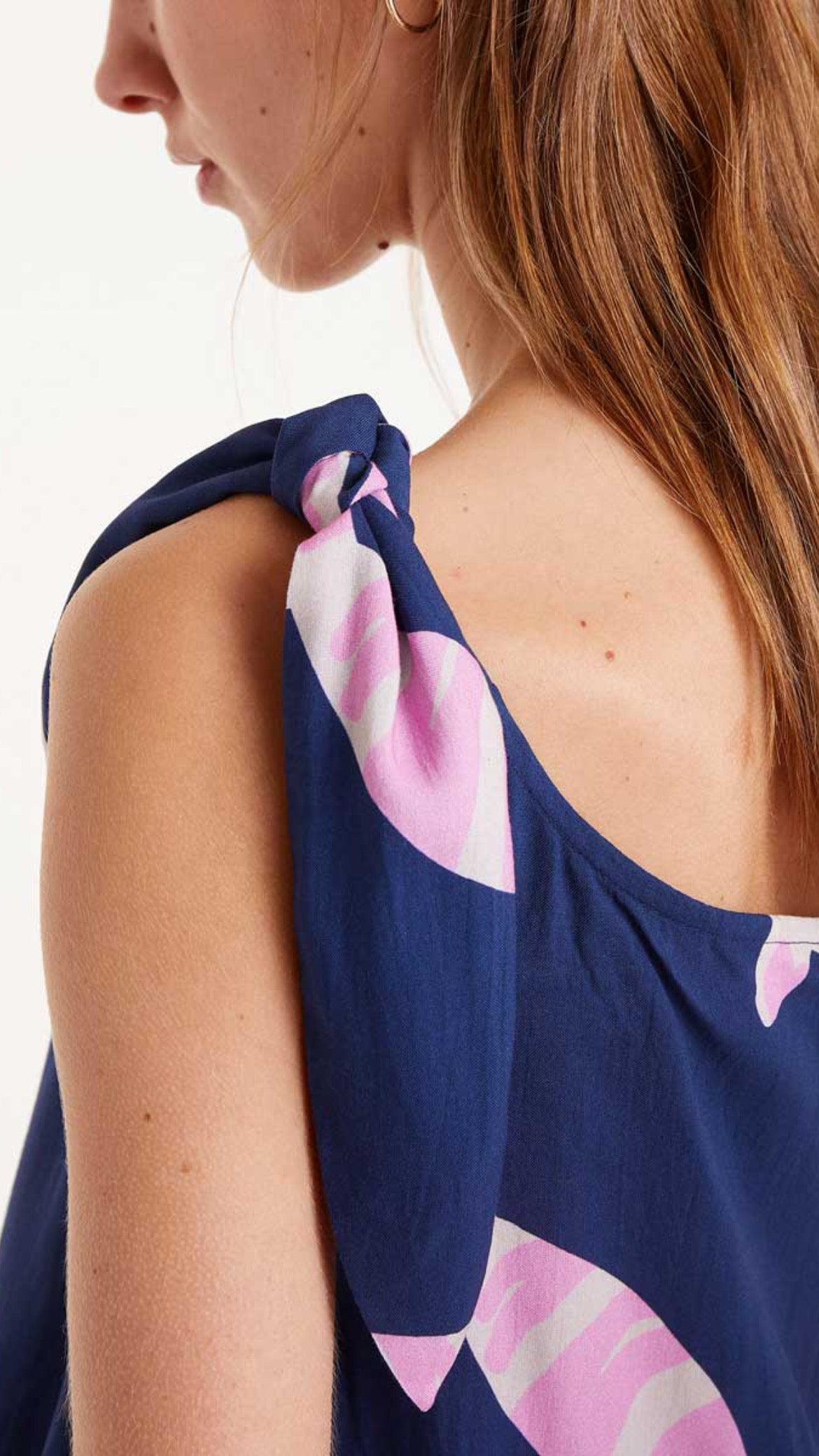 Vestido corto rayón con estampado Eureka