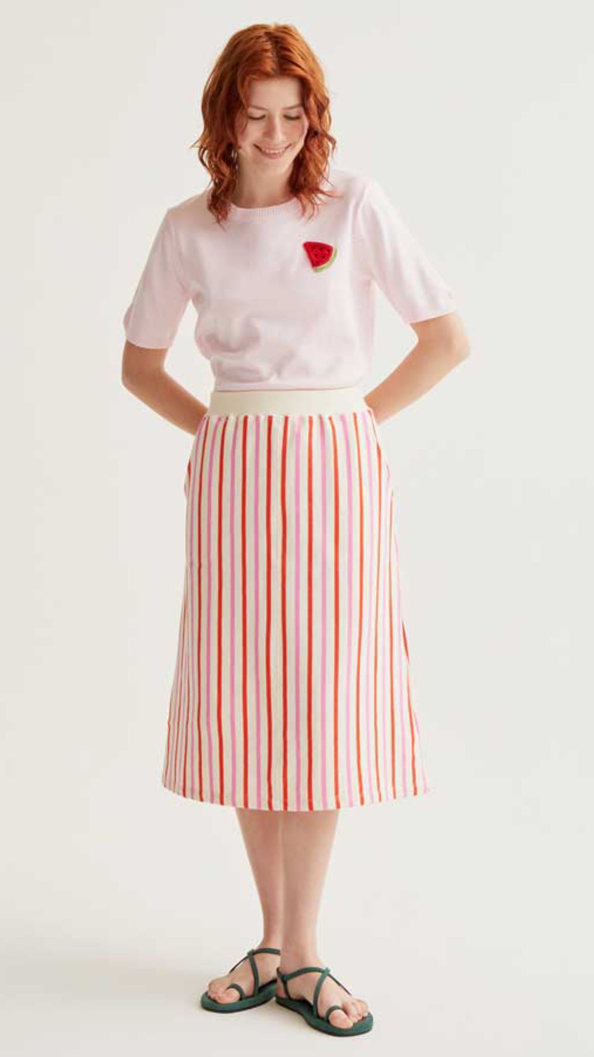 Top de punto rosa con bordado de sandía