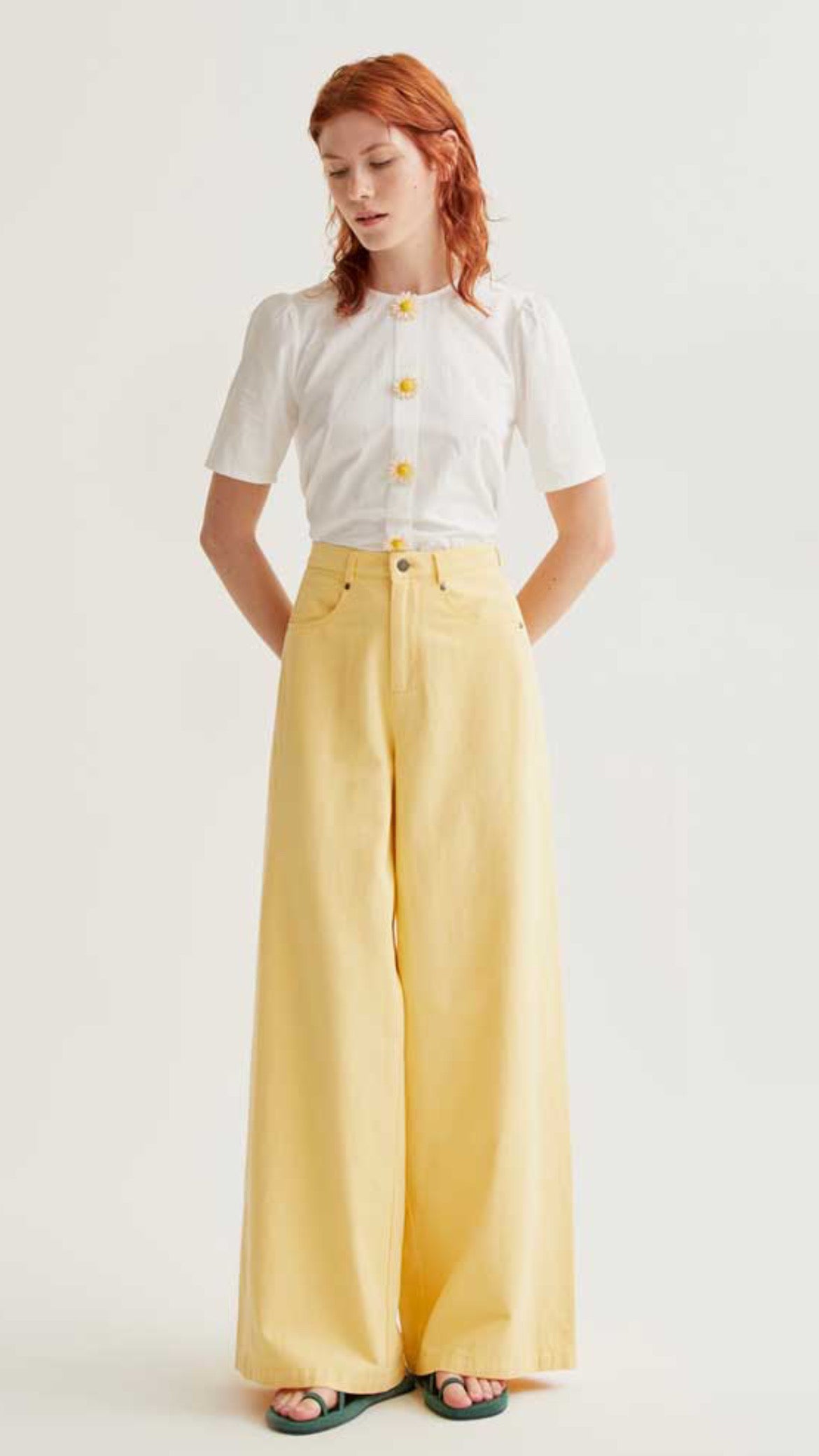 Top 100% algodón con botones florales