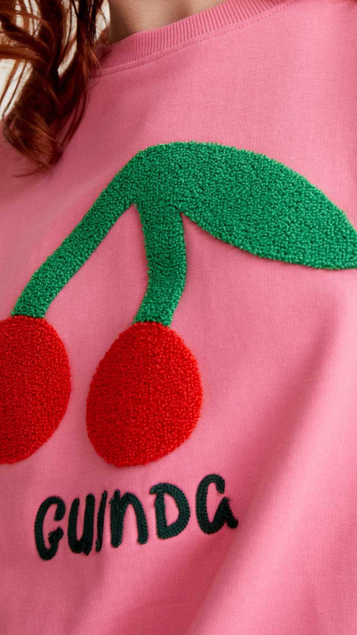 Sudadera con bordado Guinda gigante