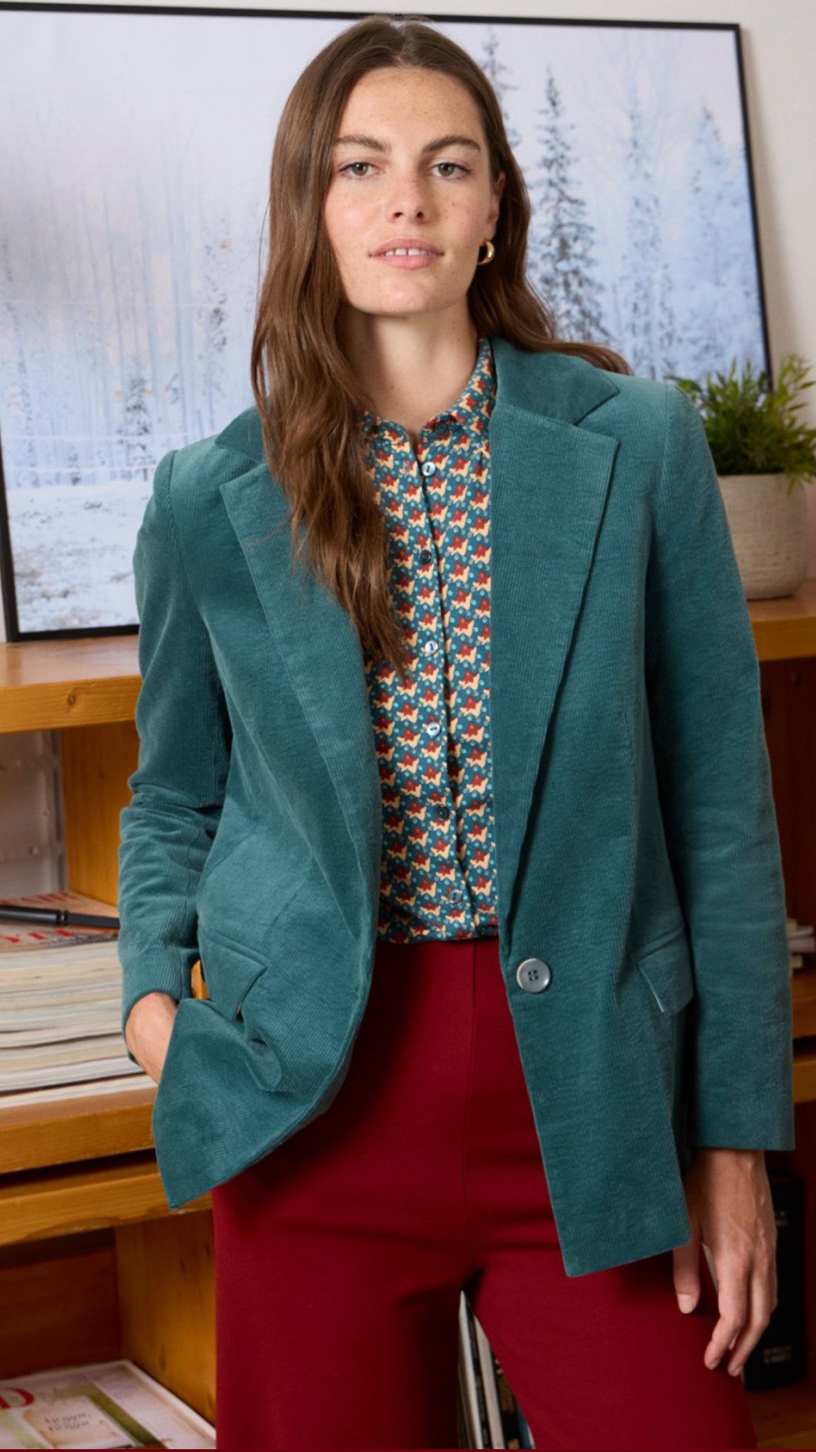 Camisa elástica con micro estampado vintage verde botella