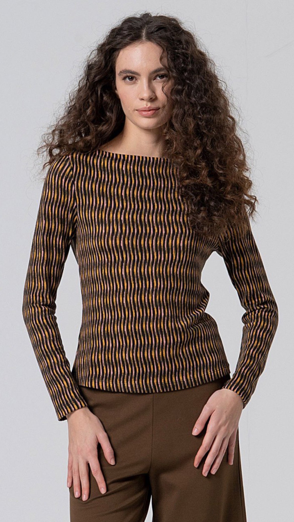 Camiseta elástica con print de ondas verde