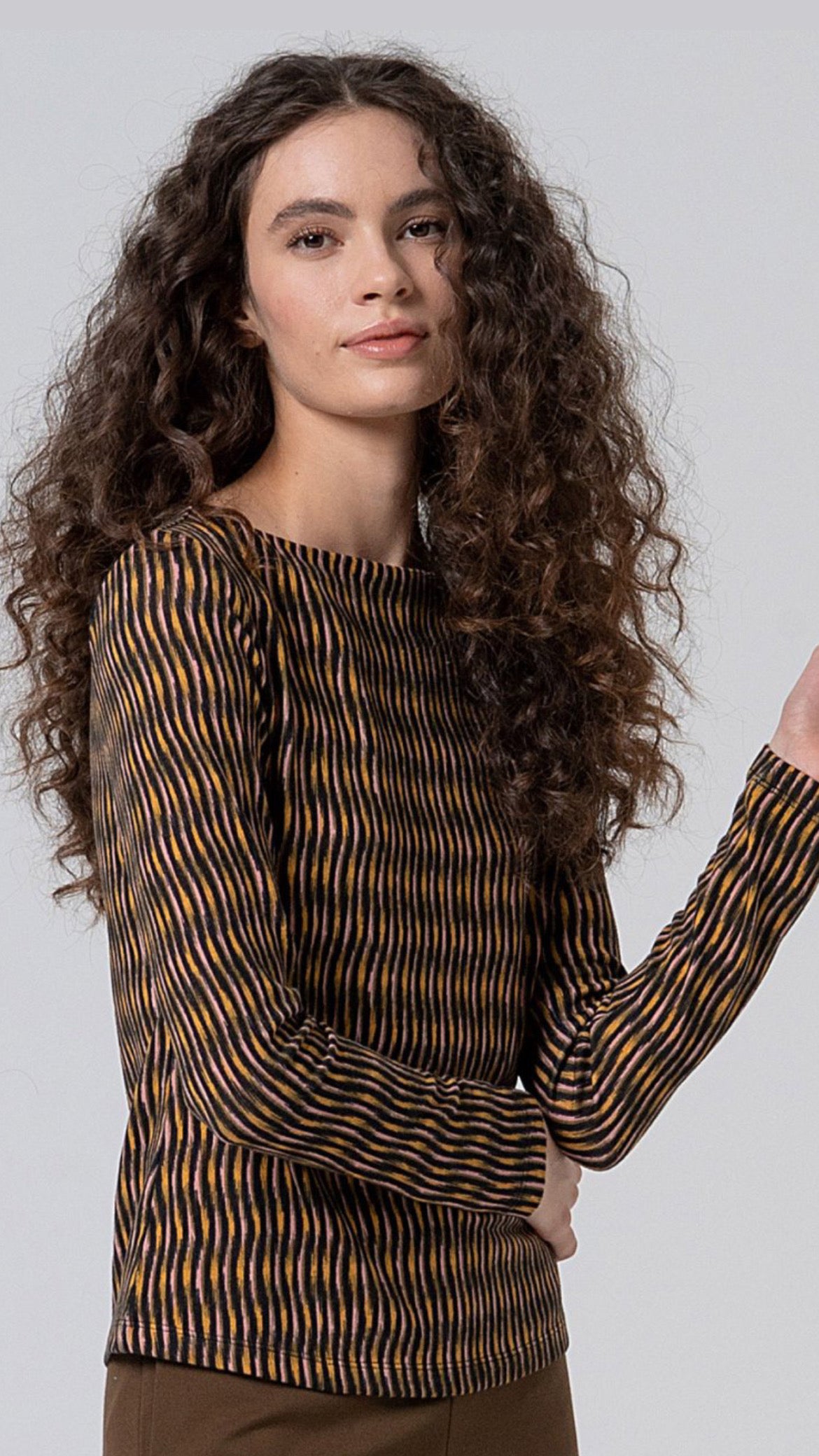 Camiseta elástica con print de ondas verde