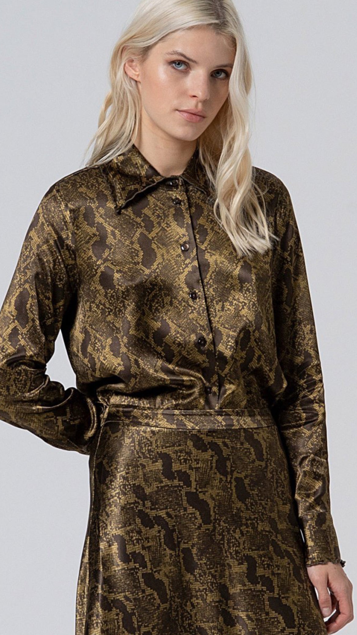 Falda midi elástica con animal print Kaki