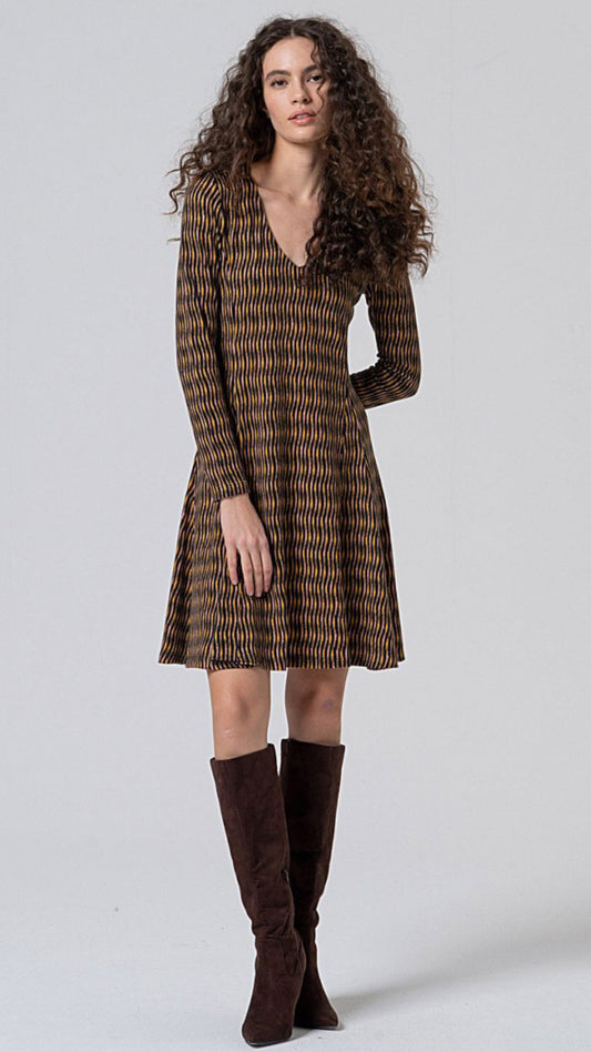 Vestido corto evasé elástico Verde