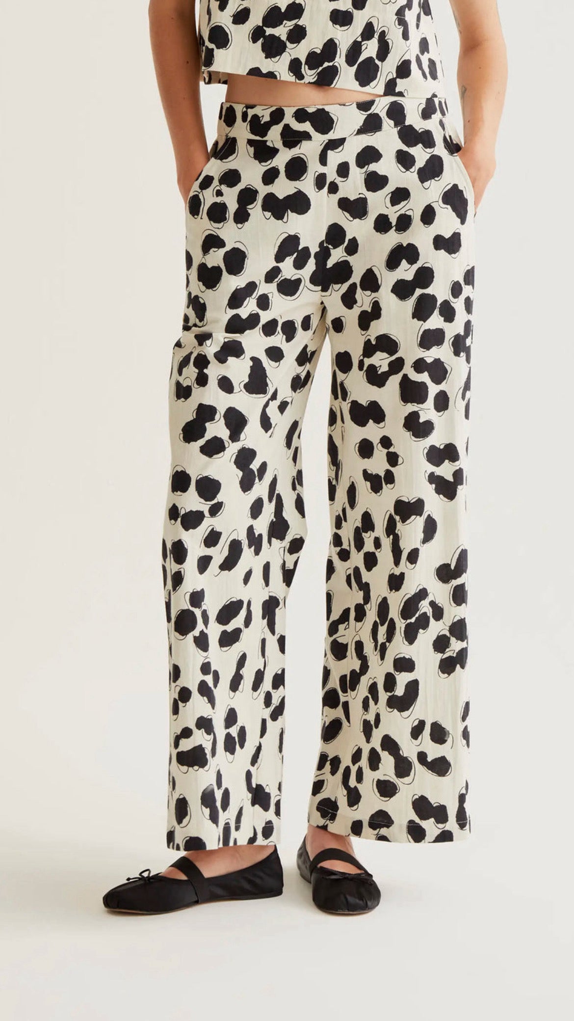Pantalón con estampado Dalmatian (R)