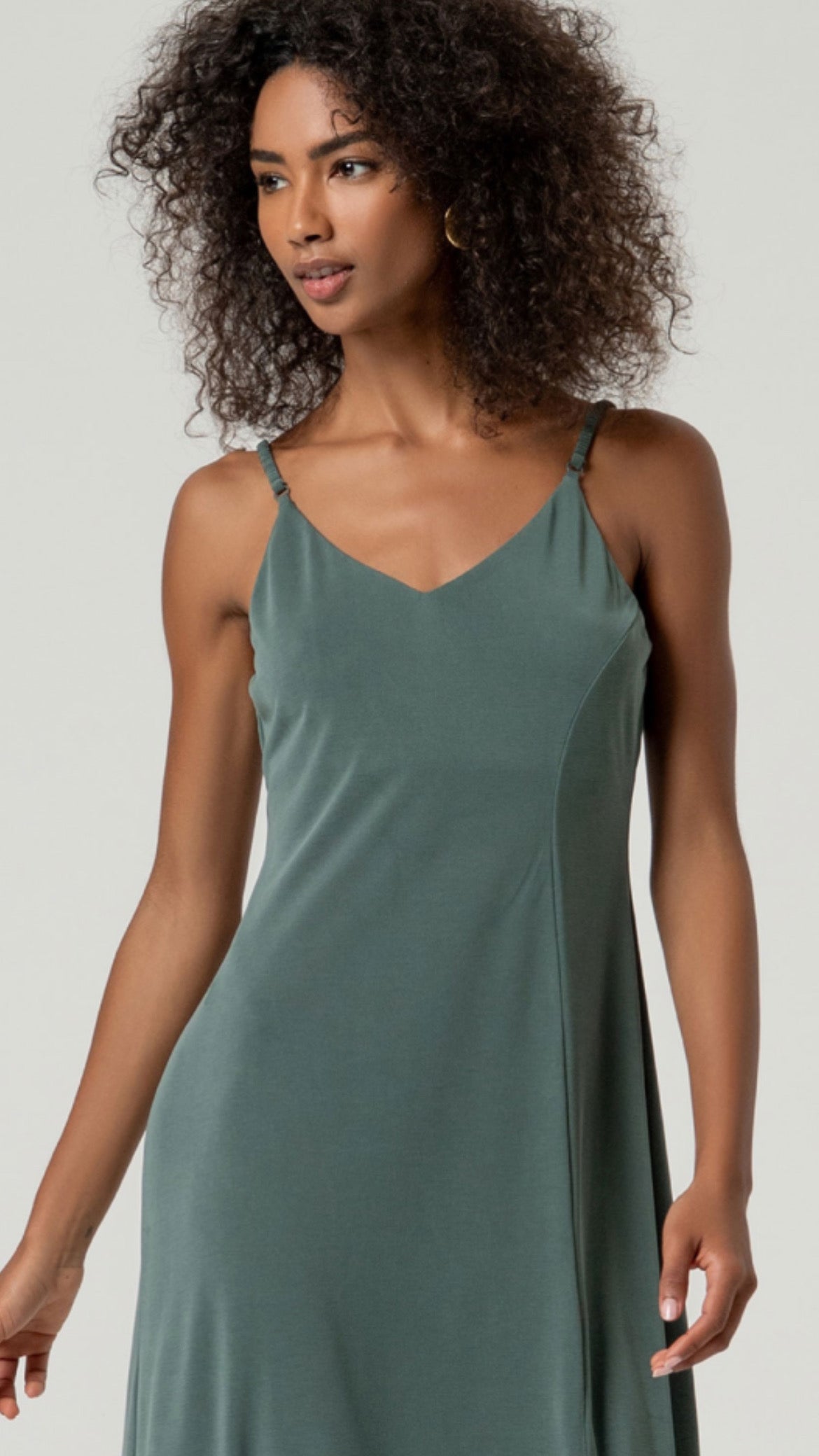 Vestido midi fluido con abertura Verde Botella (R)