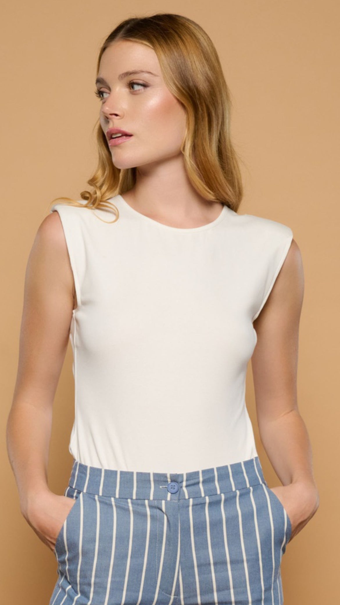 White Piti Top (R)