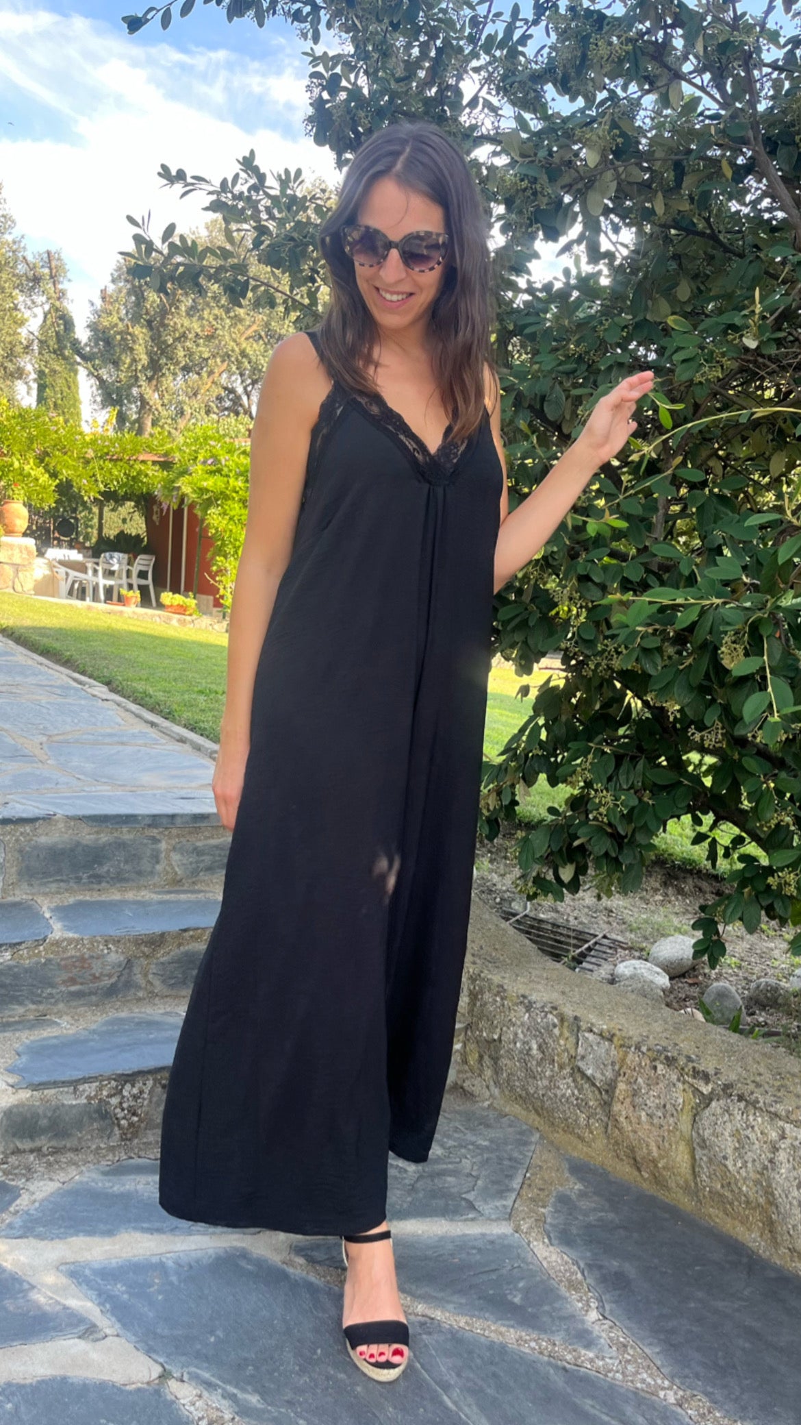 Mono Manuela Negro