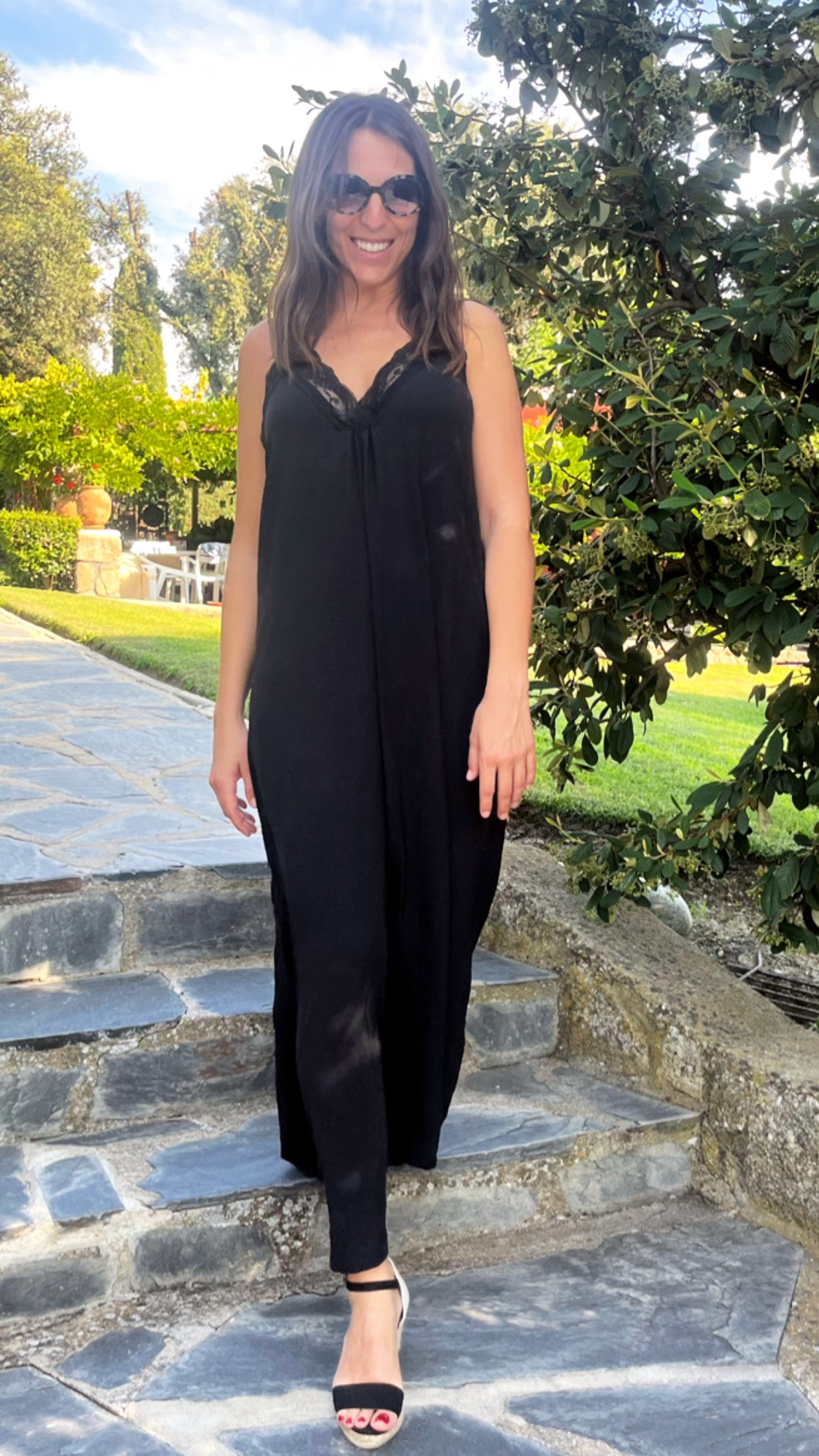 Mono Manuela Negro